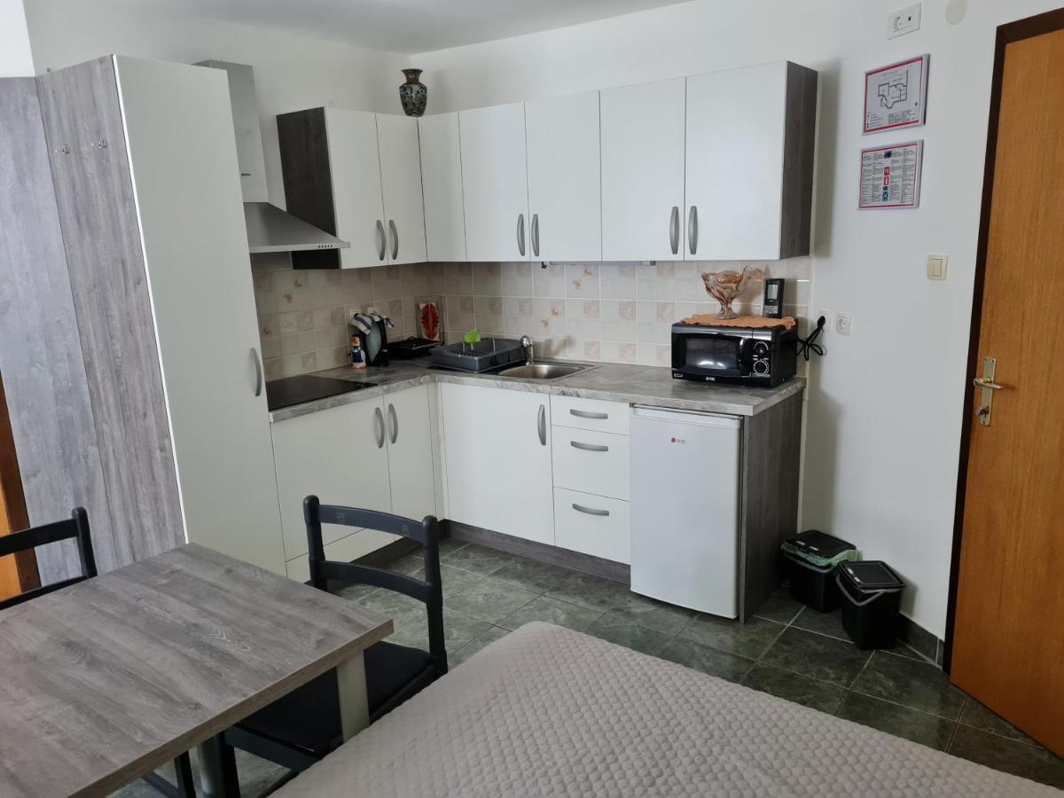 Apartma Jutersek 2+2 Libelice Eksteriør bilde